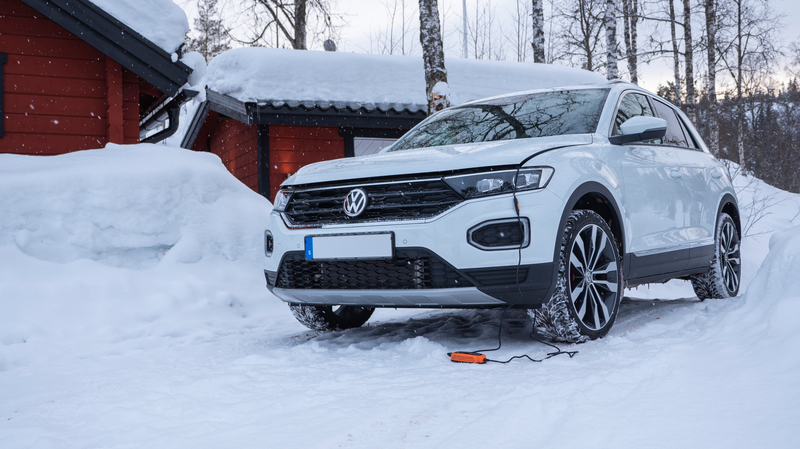 Gift Guide 2019: Chargers for Winter Vehicles